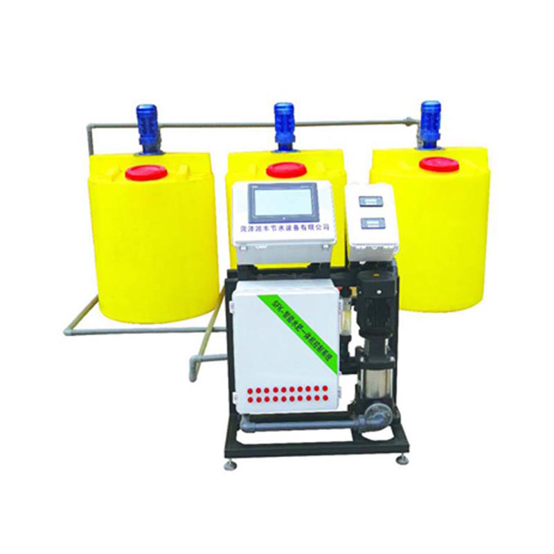 Intelligent automatic fertilizer applicator